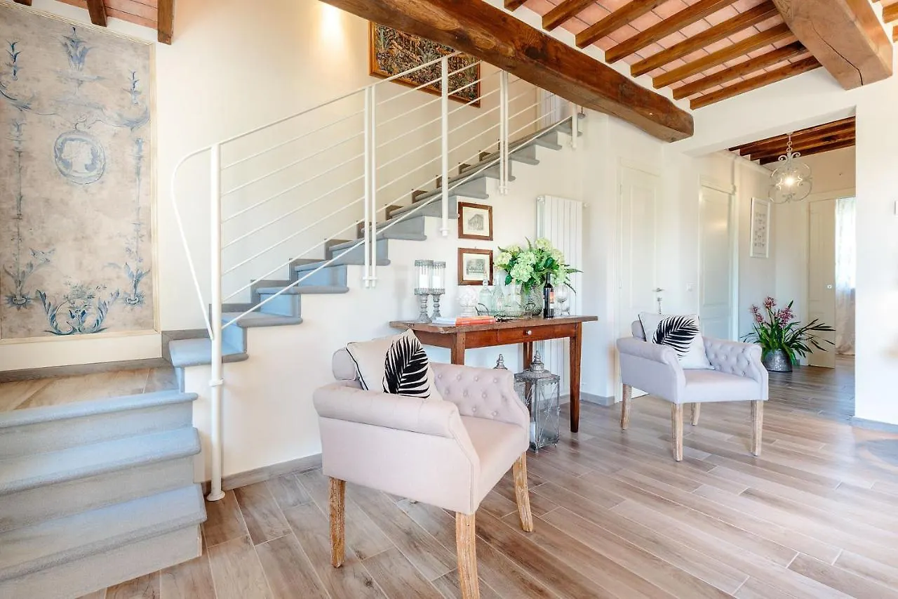 Villa Pemola A Luxury Farmhouse With Garden And Bikes In Lucca Town Capannori Itália