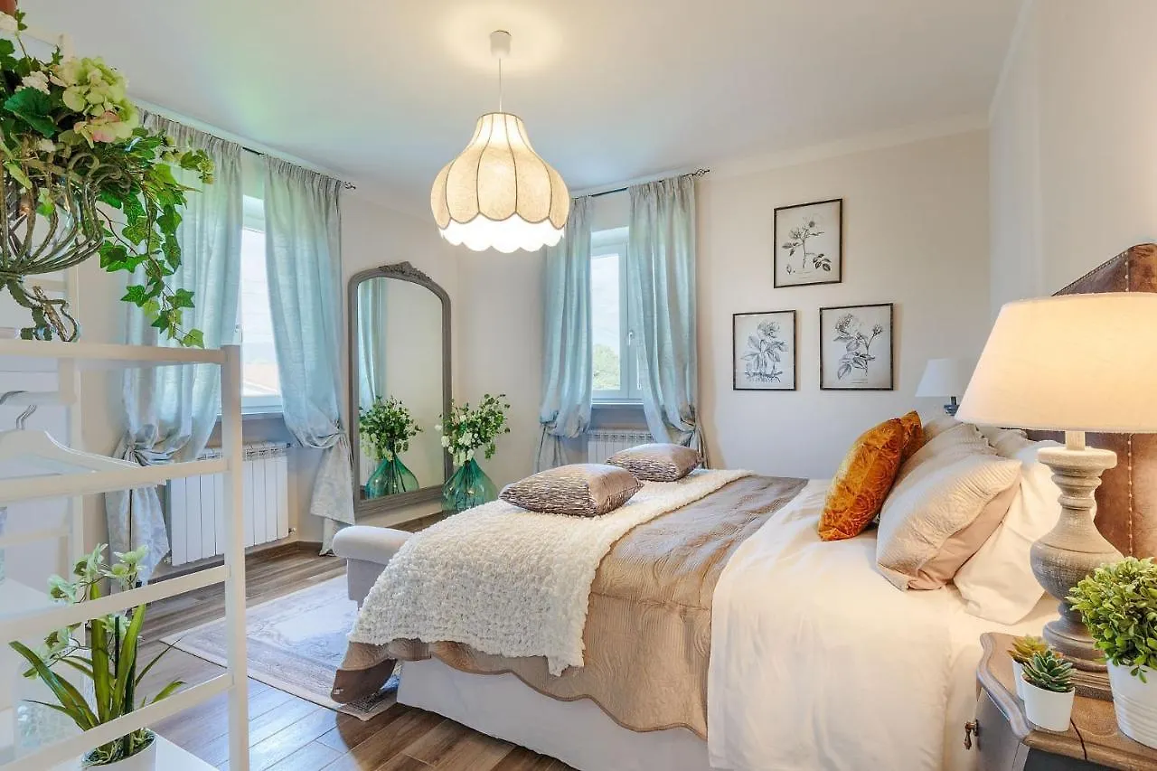 Villa Pemola A Luxury Farmhouse With Garden And Bikes In Lucca Town Capannori